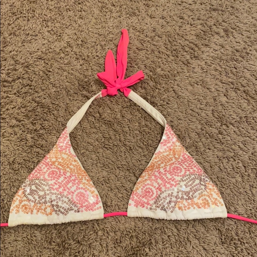 Cute Victoria’s Secret bathing suit top!!